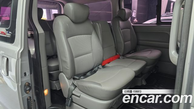 Hyundai Starex 2012 — photo 12