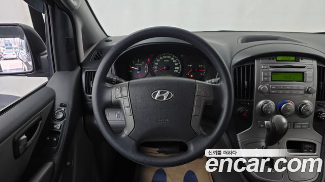 Hyundai Starex 2012 — photo 13