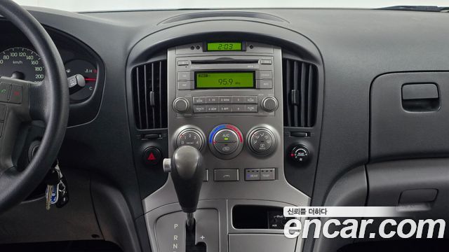 Hyundai Starex 2012 — photo 14
