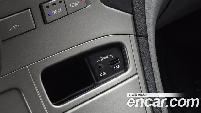 Hyundai Starex 2012 — photo 16