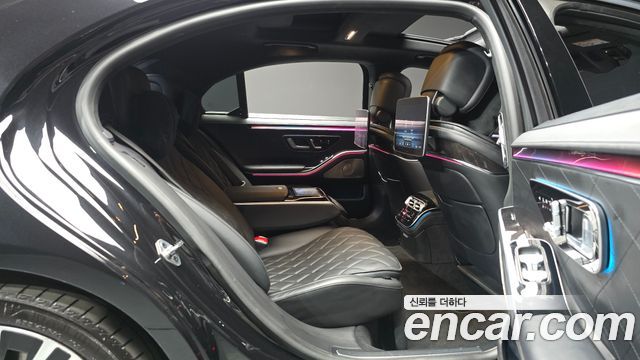 Mercedes-Benz S-Class 2021 — photo 18