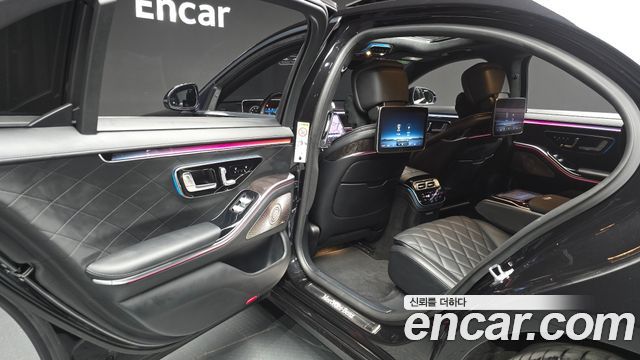 Mercedes-Benz S-Class 2021 — photo 16