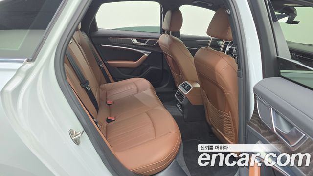 Audi A6 2023 — photo 11