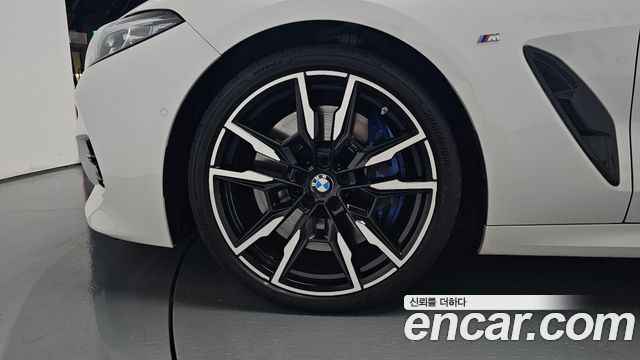 BMW 8-Series 2023 — photo 5