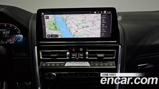 BMW 8-Series 2023 — photo 20