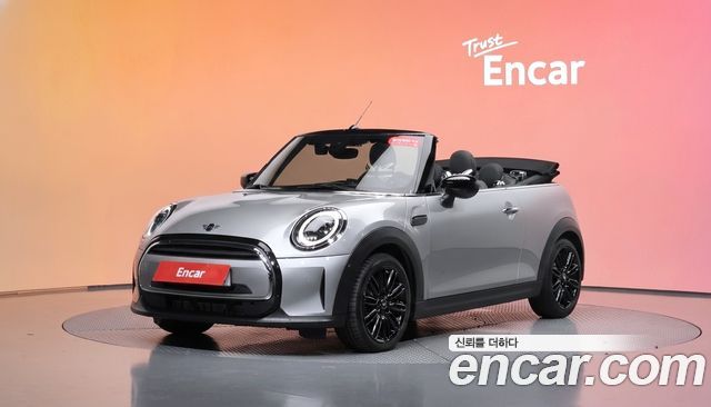 Mini Cooper Convertible 2024 — photo 1