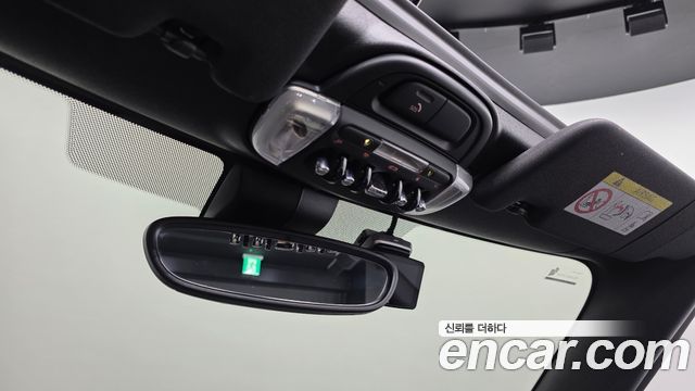 Mini Cooper Convertible 2024 — photo 29