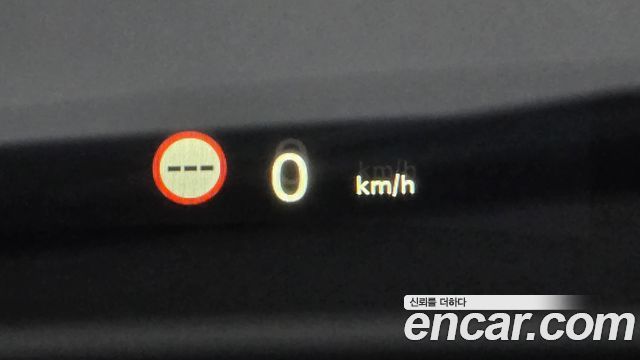 Mini Cooper Convertible 2024 — photo 30