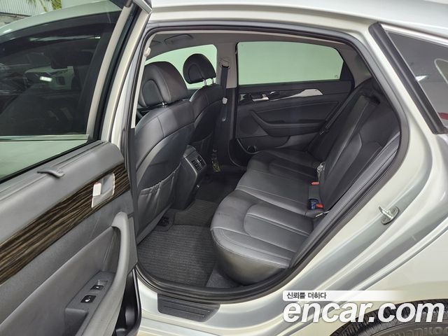 Hyundai Sonata 2016 — photo 14
