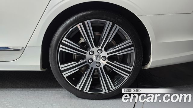 Volvo S90 2023 — photo 7