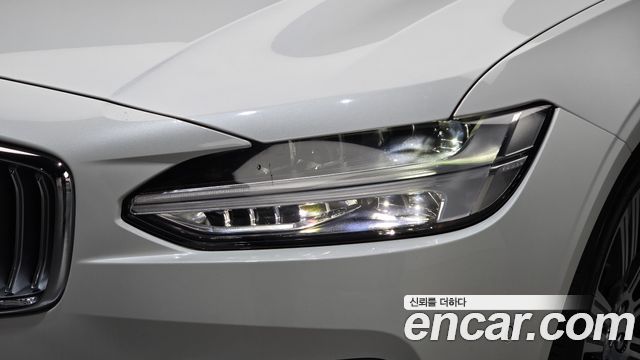 Volvo S90 2023 — photo 8
