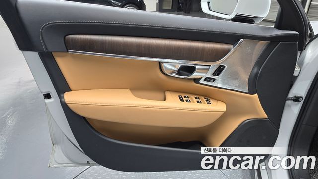 Volvo S90 2023 — photo 14