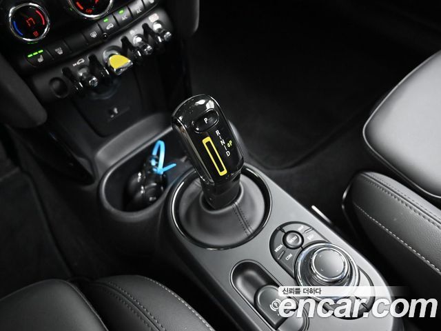 Mini Cooper 2022 — photo 9
