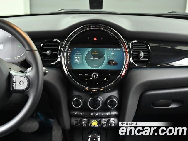 Mini Cooper 2022 — photo 14