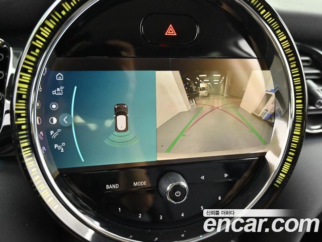 Mini Cooper 2022 — photo 15