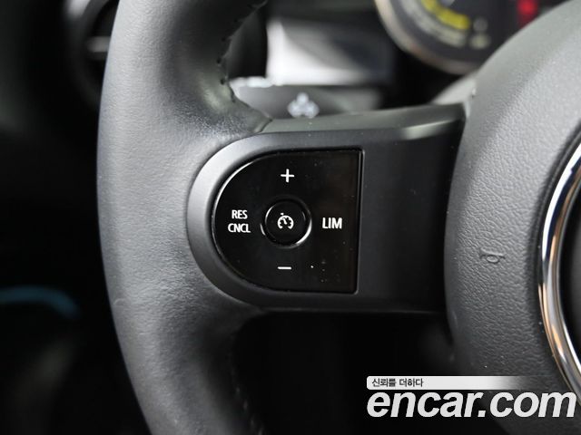 Mini Cooper 2022 — photo 16