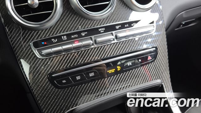 Mercedes-Benz GLC-Class 2022 — photo 23