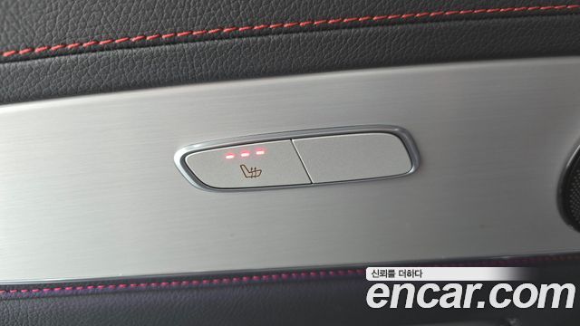 Mercedes-Benz GLC-Class 2022 — photo 28