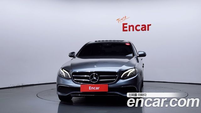 Mercedes-Benz E-Class 2020 — photo 3