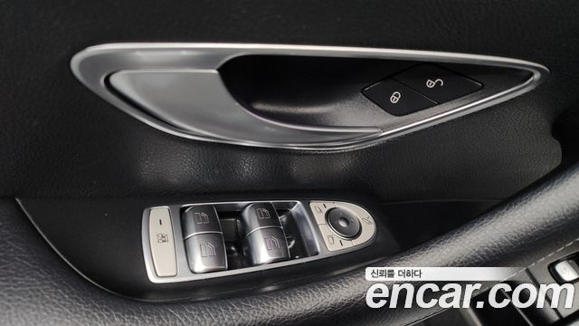 Mercedes-Benz E-Class 2020 — photo 29