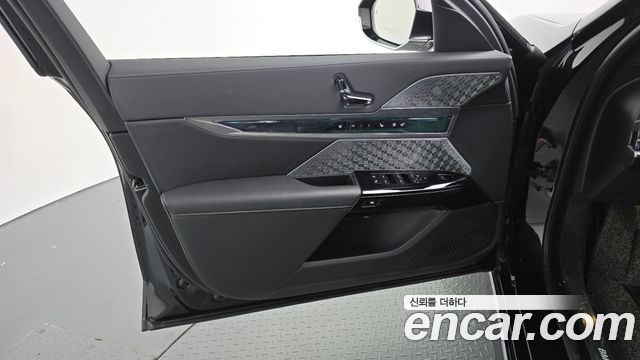 BMW 7-Series 2023 — photo 14