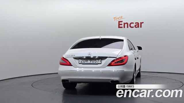 Mercedes-Benz CLS-Class 2012 — photo 4