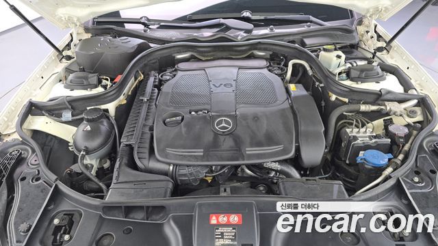 Mercedes-Benz CLS-Class 2012 — photo 6
