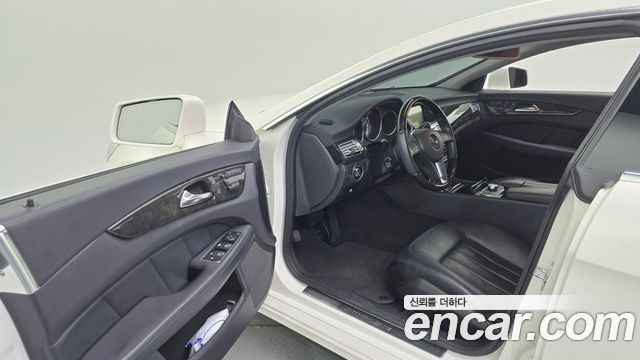 Mercedes-Benz CLS-Class 2012 — photo 10