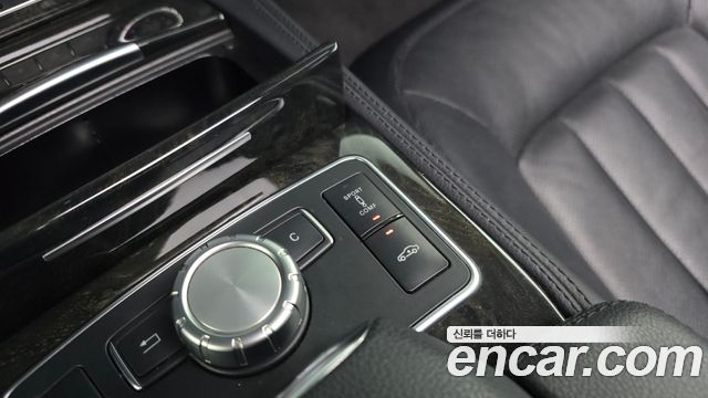 Mercedes-Benz CLS-Class 2012 — photo 15