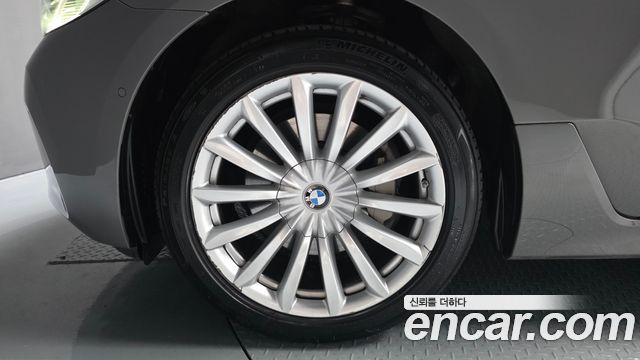 BMW Gran Turismo 2021 — photo 5
