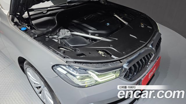 BMW Gran Turismo 2021 — photo 6