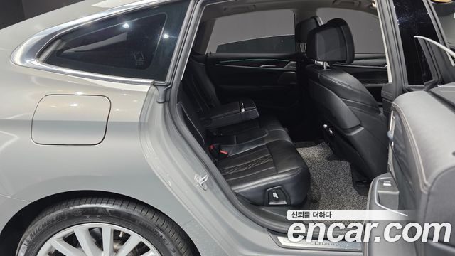 BMW Gran Turismo 2021 — photo 17