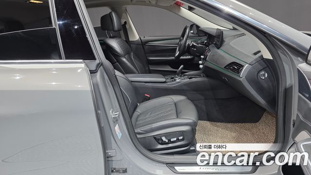 BMW Gran Turismo 2021 — photo 16