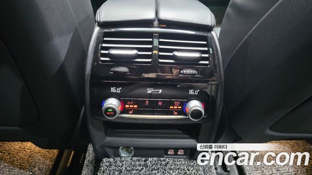 BMW Gran Turismo 2021 — photo 33