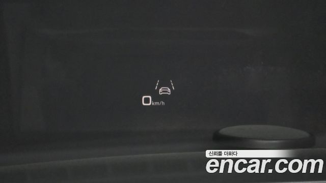 Audi A8 2022 — photo 17