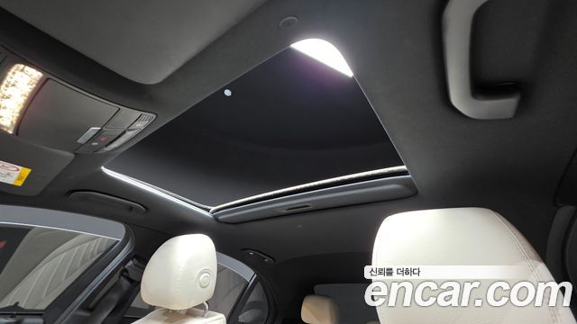 Mercedes-Benz E-Class 2023 — photo 23