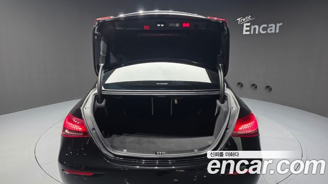 Mercedes-Benz E-Class 2023 — photo 26
