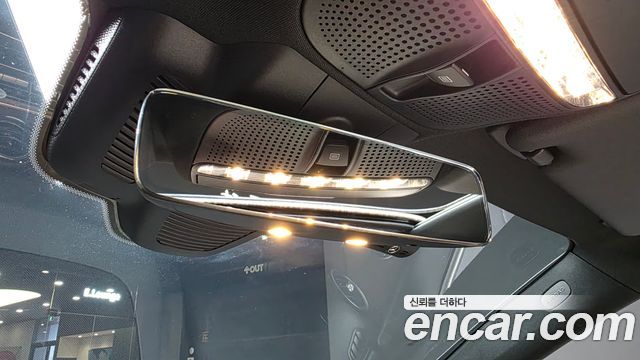 Mercedes-Benz E-Class 2023 — photo 32