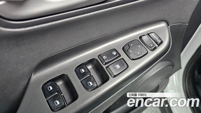 Hyundai Kona 2019 — photo 28