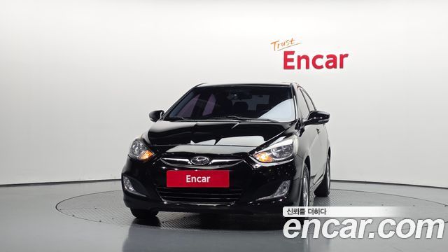 Hyundai Accent 2012 — photo 3
