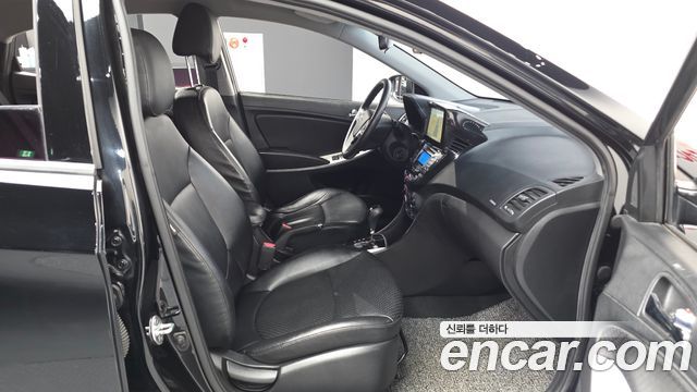 Hyundai Accent 2012 — photo 17