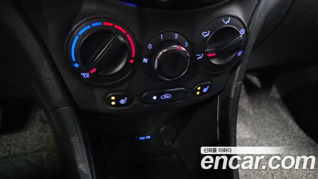 Hyundai Accent 2012 — photo 23