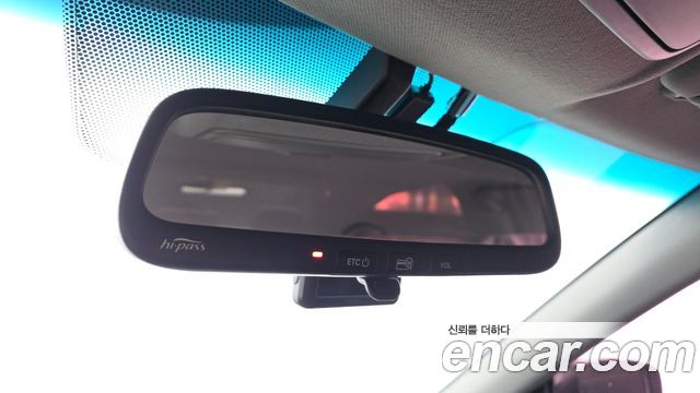 Hyundai Accent 2012 — photo 25