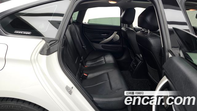 BMW 4-Series 2015 — photo 12