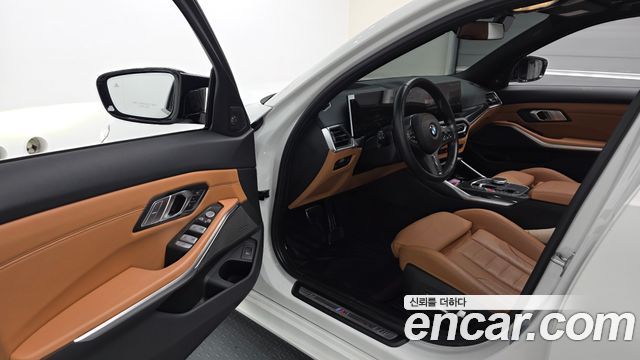 BMW 3-Series 2023 — photo 13