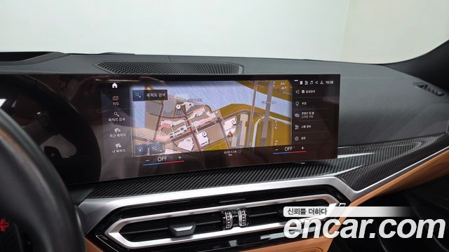 BMW 3-Series 2023 — photo 19