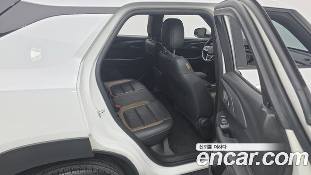 Chevrolet Korea Trailblazer 2023 — photo 11