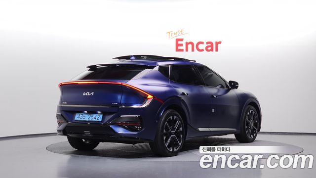 Kia EV6 2026 — photo 2