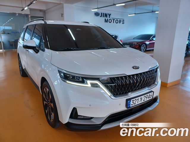 Kia Canival 2021 — photo 1