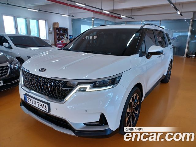 Kia Canival 2021 — photo 3